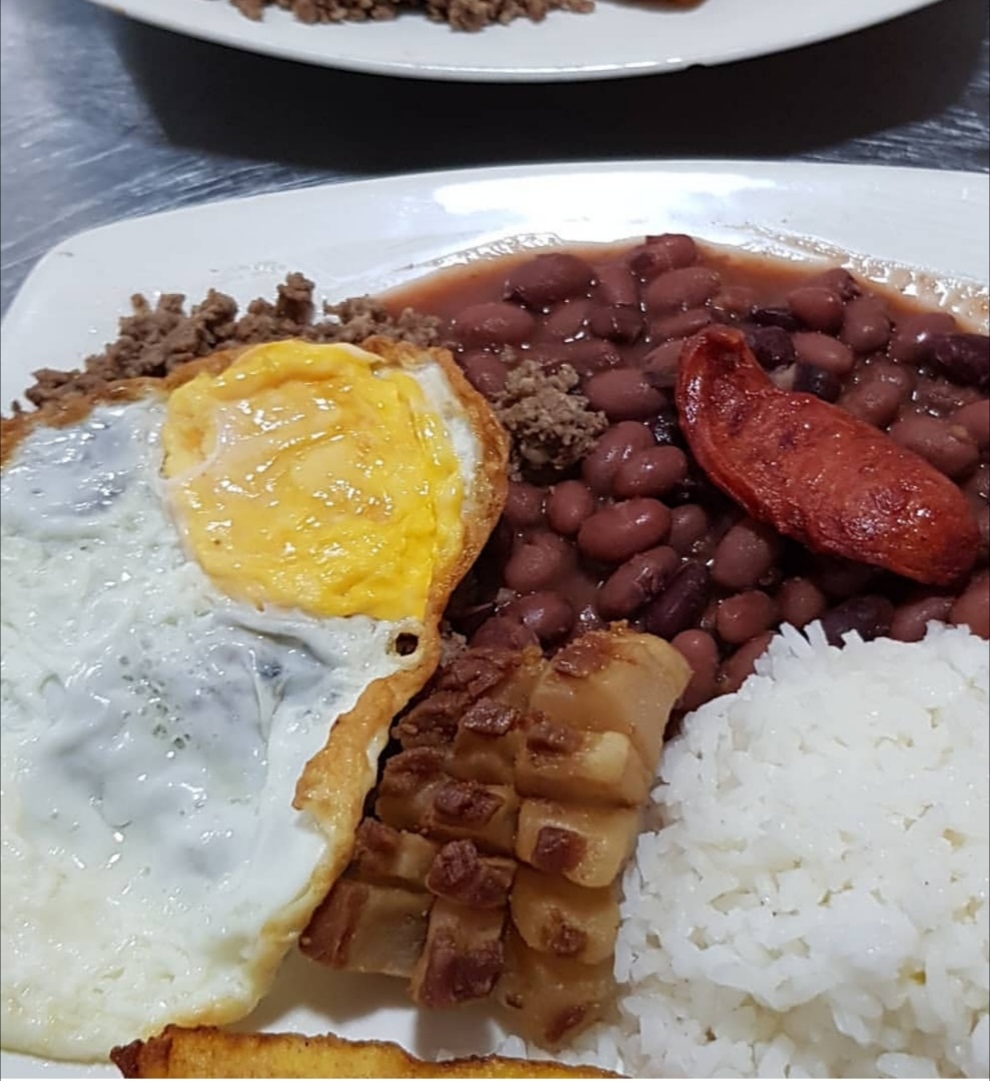 Carta de La Biblioteca Gourmet  — página 3